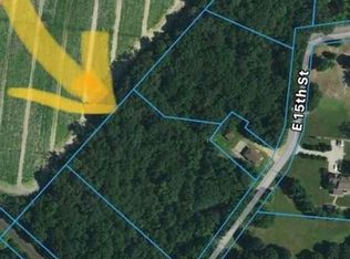 135 E 15th St, Hammonton, NJ 08037