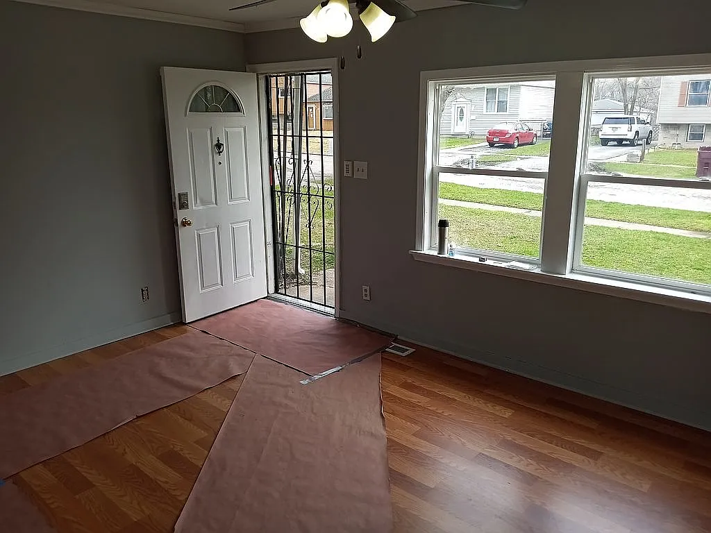 1807 Reichert Ave photo 1