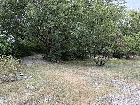 4th image of 10448 SW Tawakoni Rd