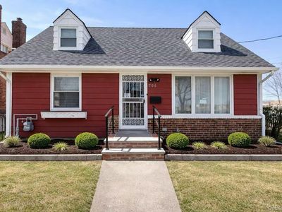 706 Leggett Place, Whitestone, NY, 11357