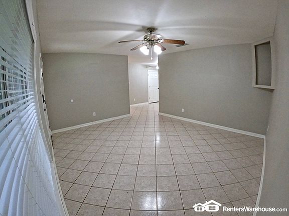 3rd image of 2123 N San Antonio St