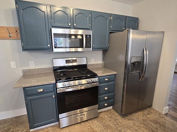 3rd image of 45 Arnold Pl #A