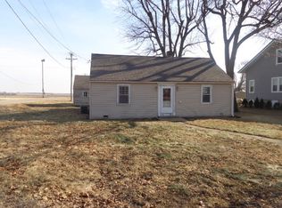 101 Main St, Chana, IL 61015