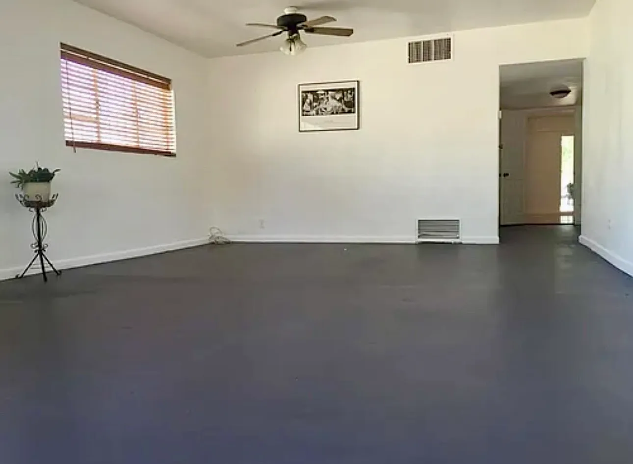 Spacious 4-Bedroom, 2-Bath Home Near the University of Arizona! — Photo 1