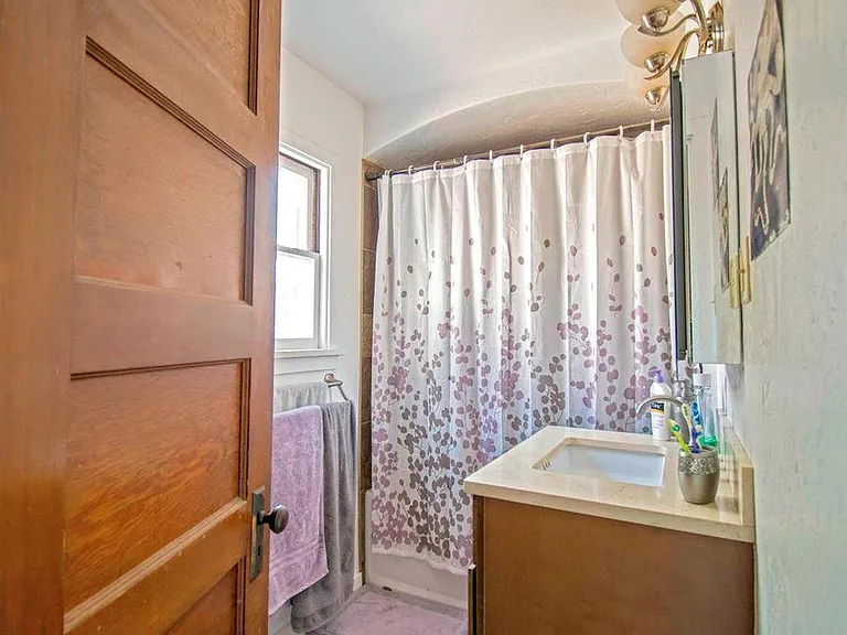 1444 Grand Ave — Photo 13