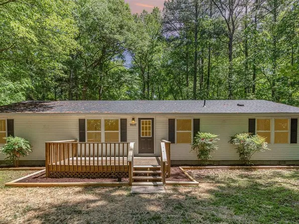 9099 Beasley Dr, Gloucester, VA 23061