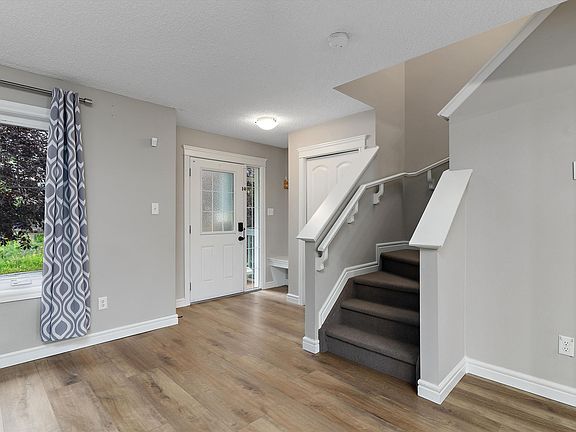 3rd image of 2174 Trumpeter Way NW