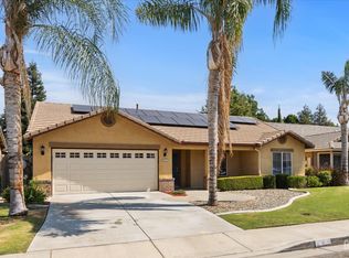 9110 Rockefeller St, Bakersfield, CA 93311