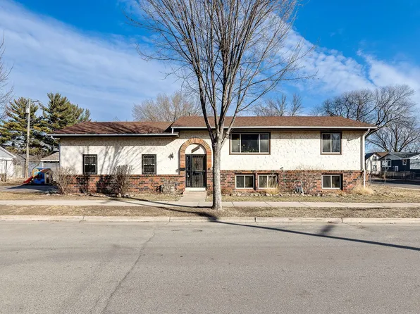 700 Jackson St NE, Minneapolis, MN 55413