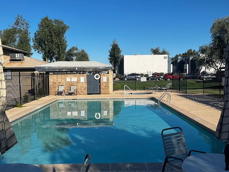 286 W Palomino Dr #31 — Photo 11
