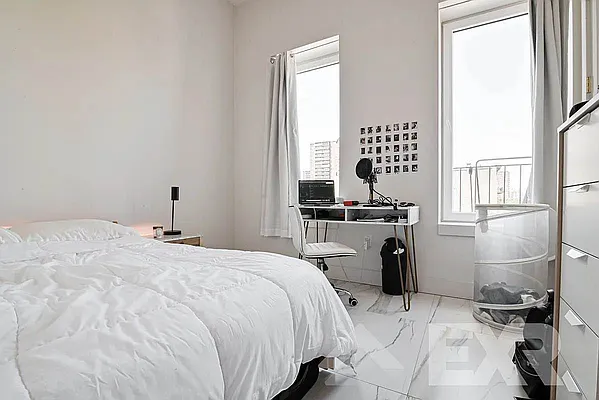 Rented by EXR | media 30