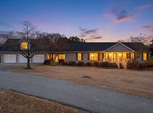 120 Mockingbird Ln, Spring Lake, NC 28390