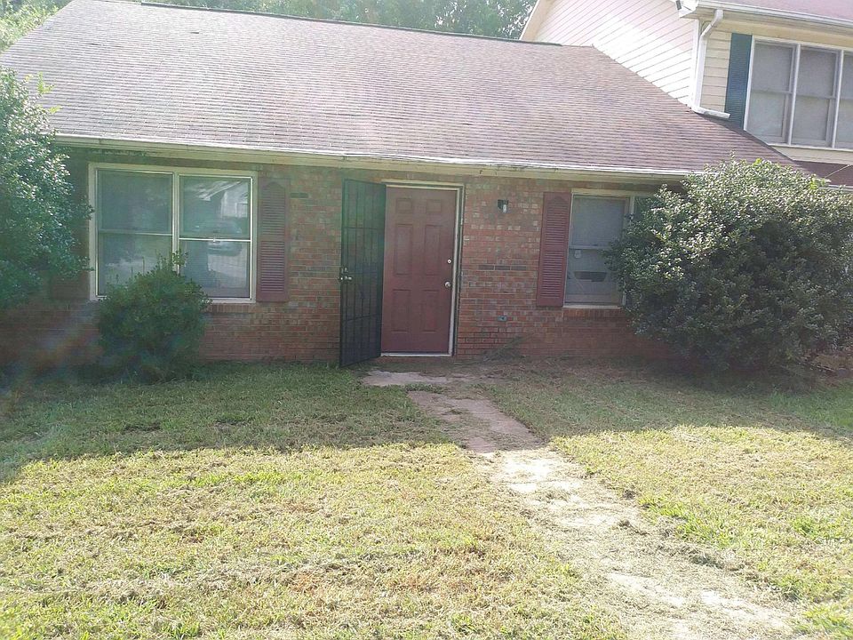 1st image of 2806 Briar Hill Ln SE #B