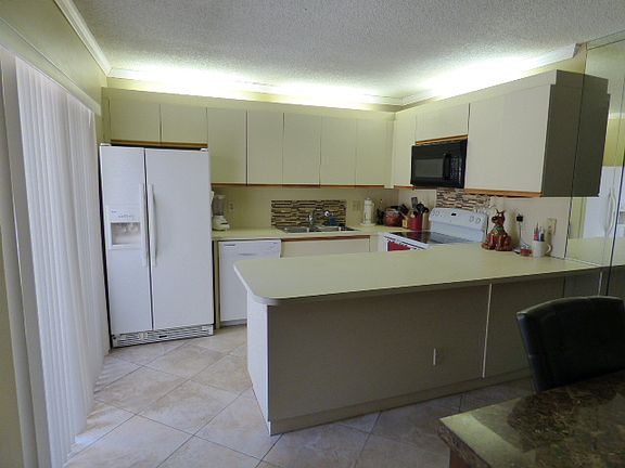 3rd image of 9859 NW 6th Ct