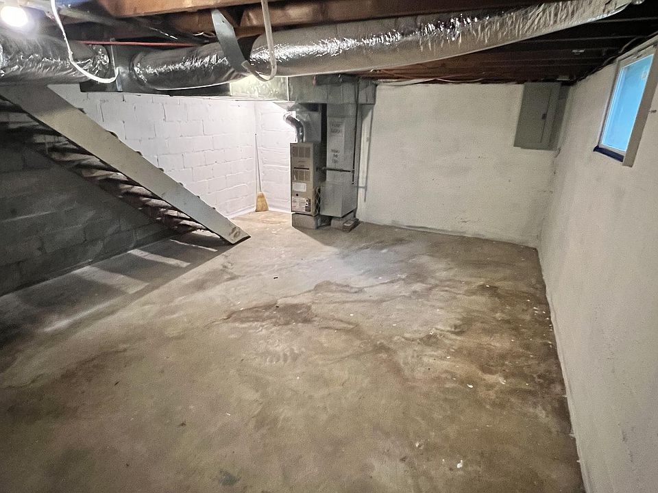 1st image of 300 Virginia Ave #300
