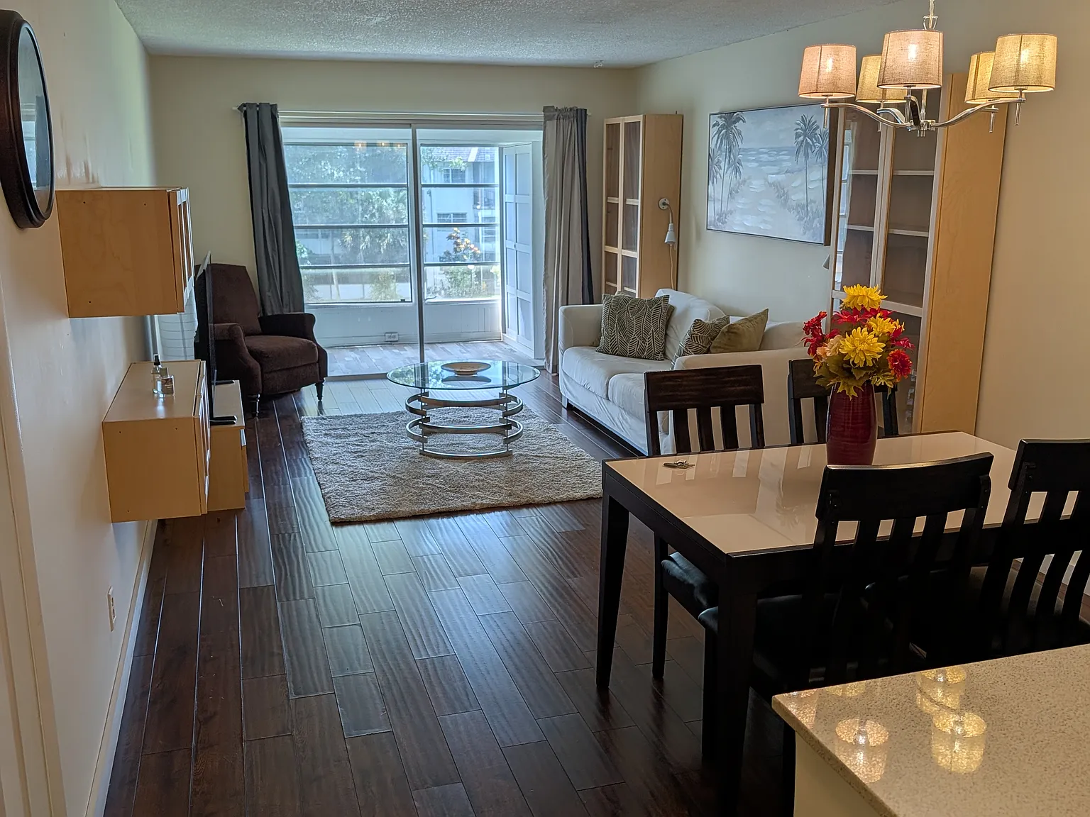 1 bed, 943 sqft, $1,800 — Photo 3