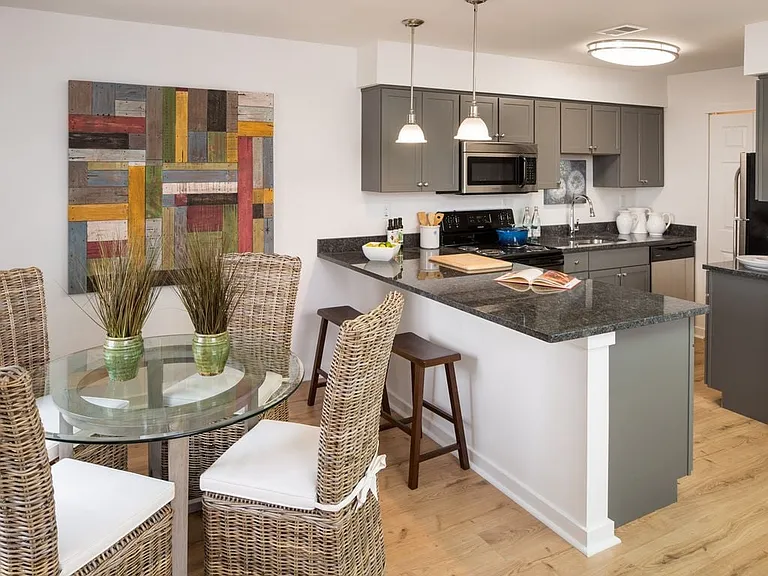 Fully Renovated 2 Bedroom Kitchen with Granite Upgrade at Yardley Crossing
