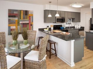 Yardley Crossing Luxury Apt and Townhomes, Morrisville, PA 19067