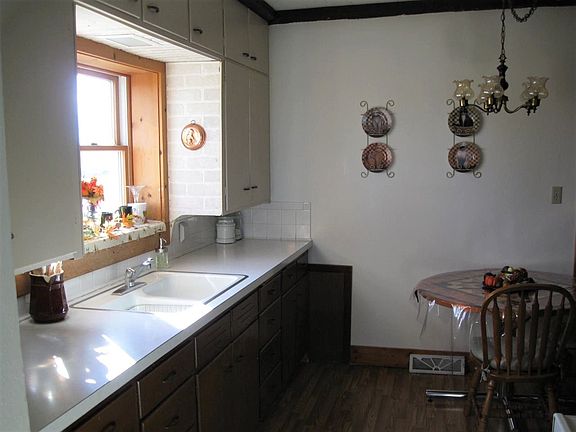 1 Kitchen View