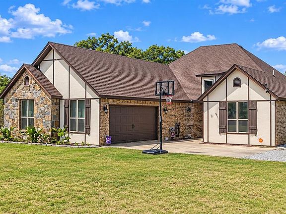 3rd image of 130 Quail Dr