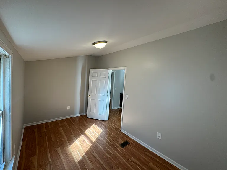 1461 W 114th Pl — Photo 11