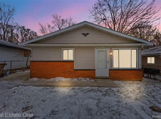 414 Kenilworth Ave, Pontiac, MI 48342