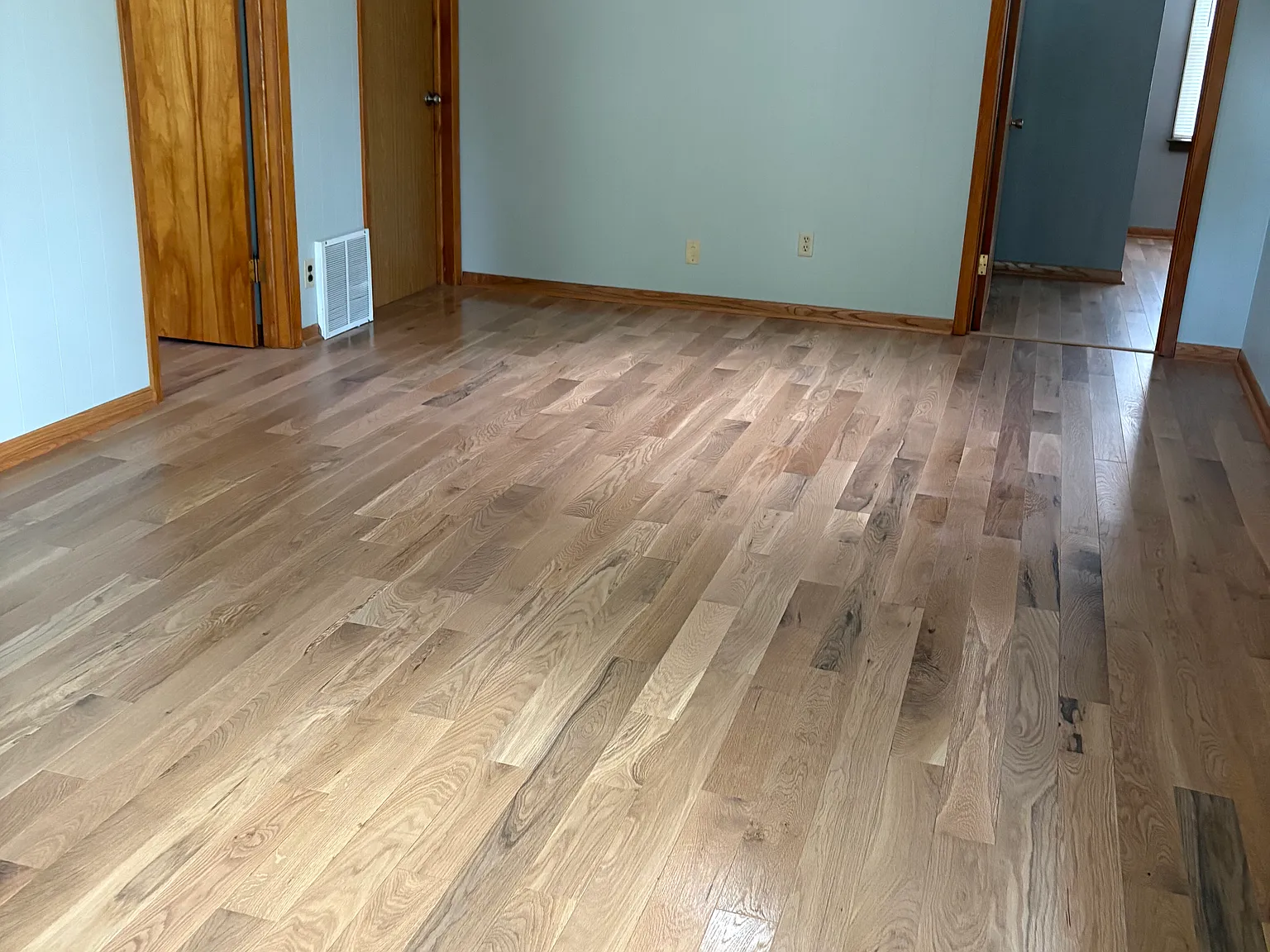 2 bed, 920 sqft, $975 — Photo 1