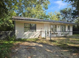 130 W Johnson St, Hatfield, AR 71945