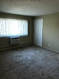 Holland Gardens Apartments — Photo 50