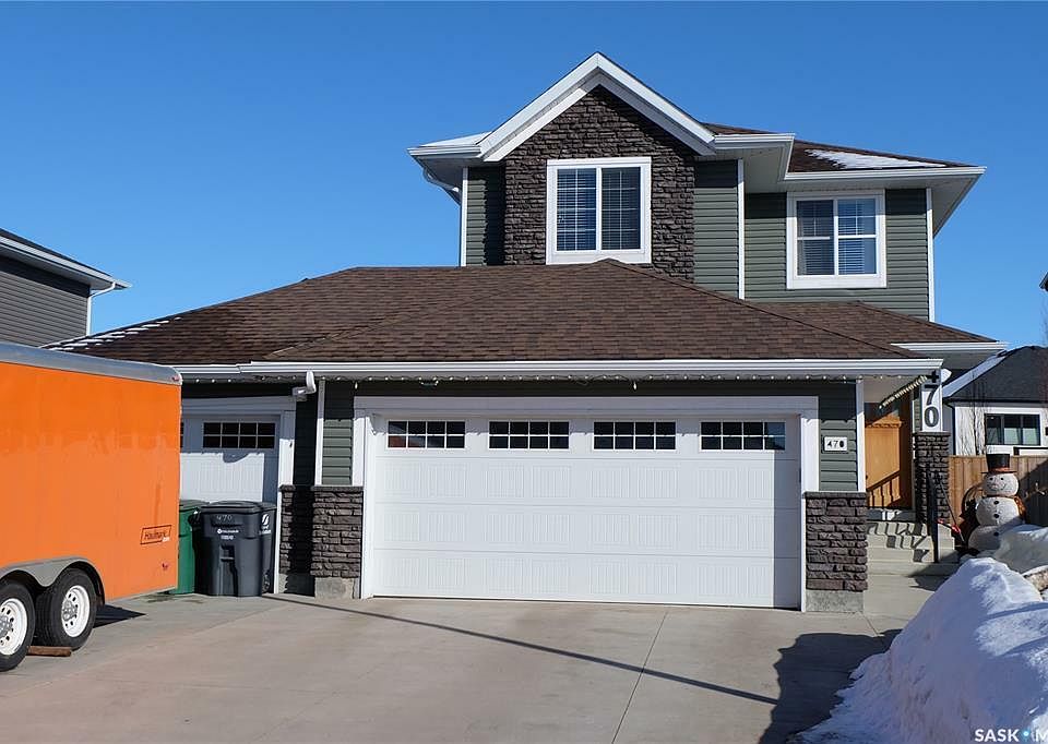 1st image of 470 Pichler Cres