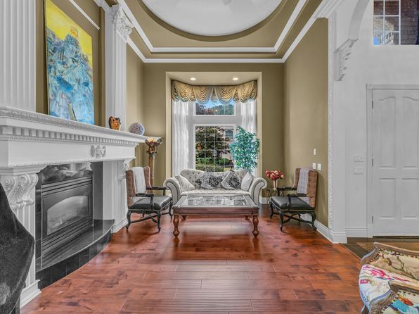 8 bedroom rental in Coquitlam — photo 13