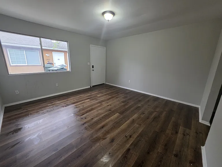 2398 Velma Ave — Photo 5
