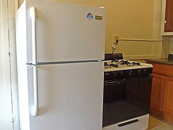 2nd image of 12228 Clifton Blvd APT 8