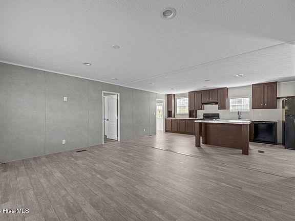 5th image of 994 Merrimon Road