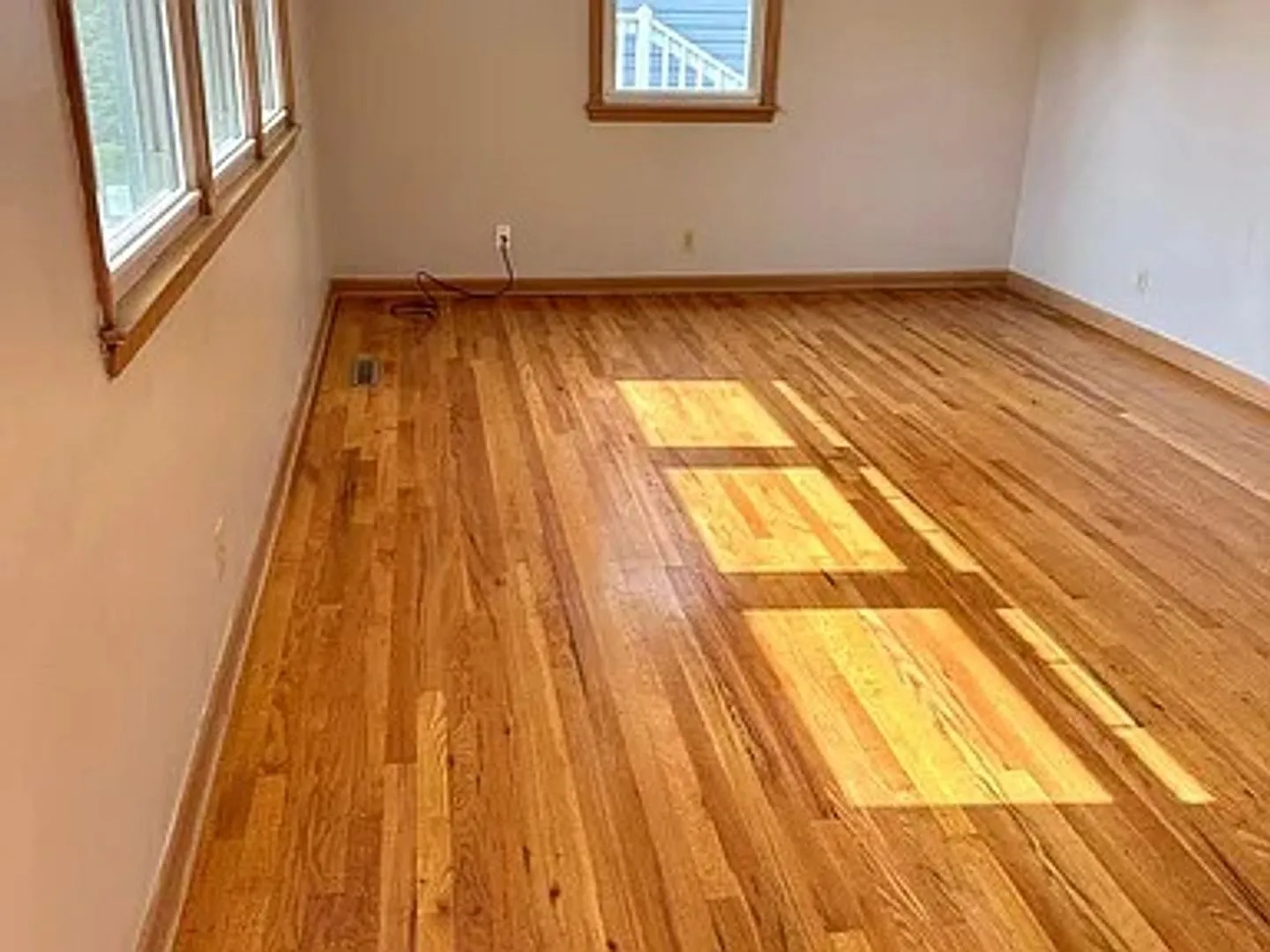 3406 S 91st St 3 Bed/1.5 Bath in Westside School District | Hardwood Floors, 2-Car Garage, Fenced... — Photo 4