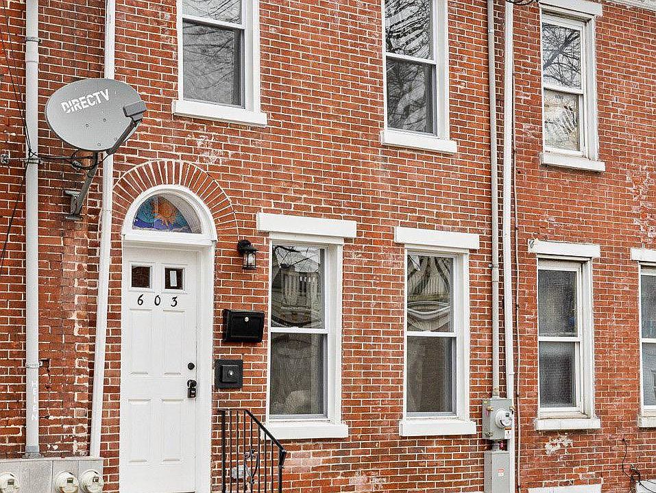 1st image of 603 E 10th St