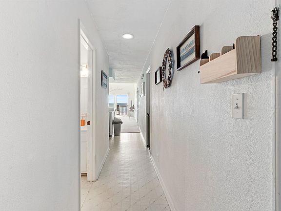 2nd image of 807 South Ocean Blvd. #B-3