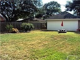 5th image of 8303 Braesdale Ln
