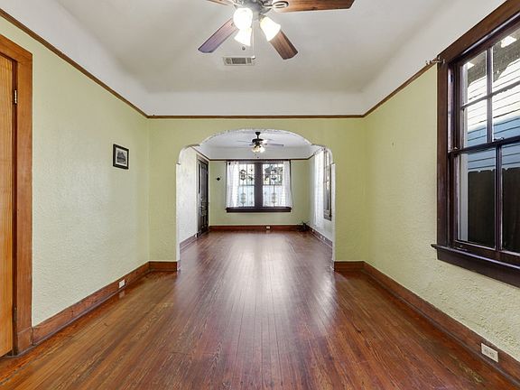 5th image of 5014 Burgundy St