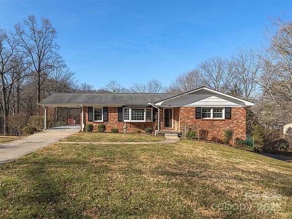 2nd image of 18 Mulberry Dr