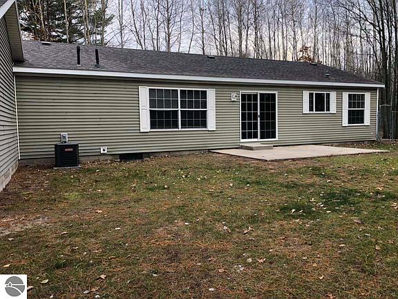 5th image of 10337 Woodwind Dr