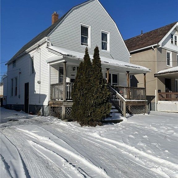 Listing photo 2