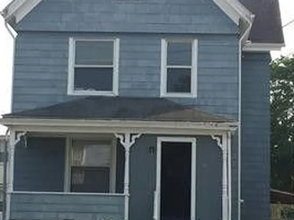 42 Liberty St #1, Pawcatuck, CT 06379