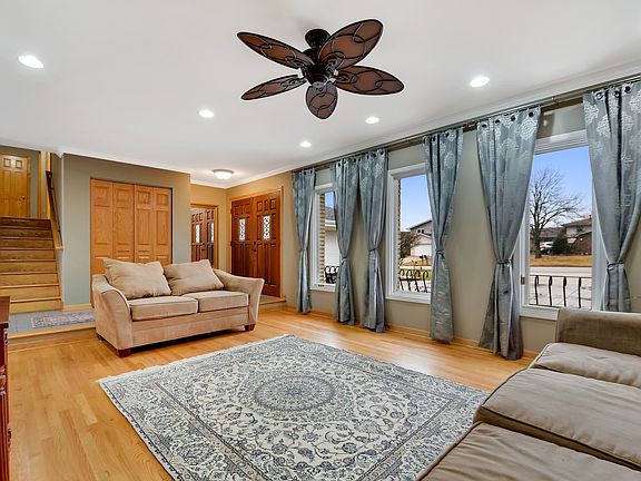 5th image of 12334 Derby Ln