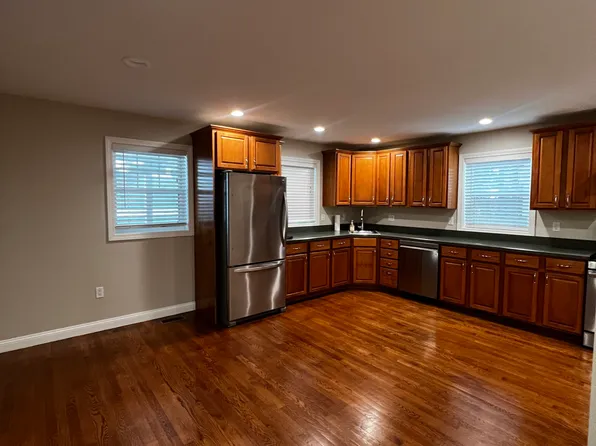 123 W 3rd St #123, Boston, MA 02127