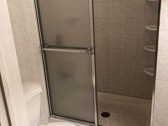 3rd image of 84 Court St APT 10