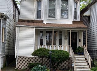 7126 S Champlain Ave, Chicago, IL 60619