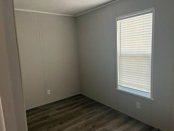 4th image of 1085 Spring Bay Rd #69