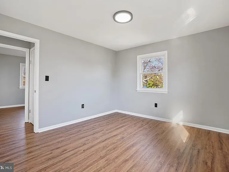 12316 Fountain Dr — Photo 21