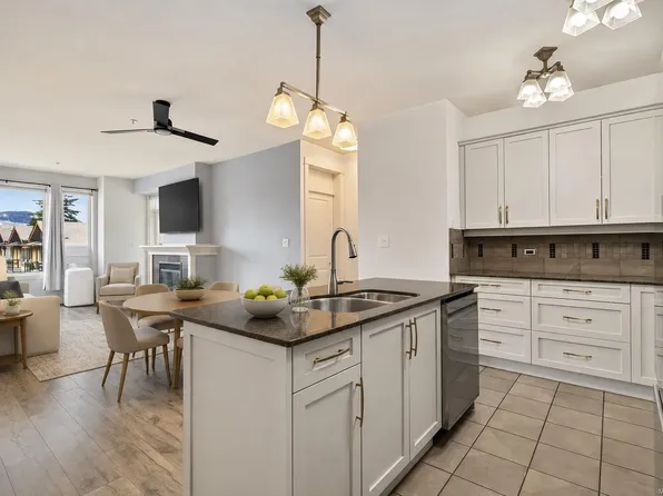 3226 Jacklin Rd #306, Langford, BC V9B 0J5